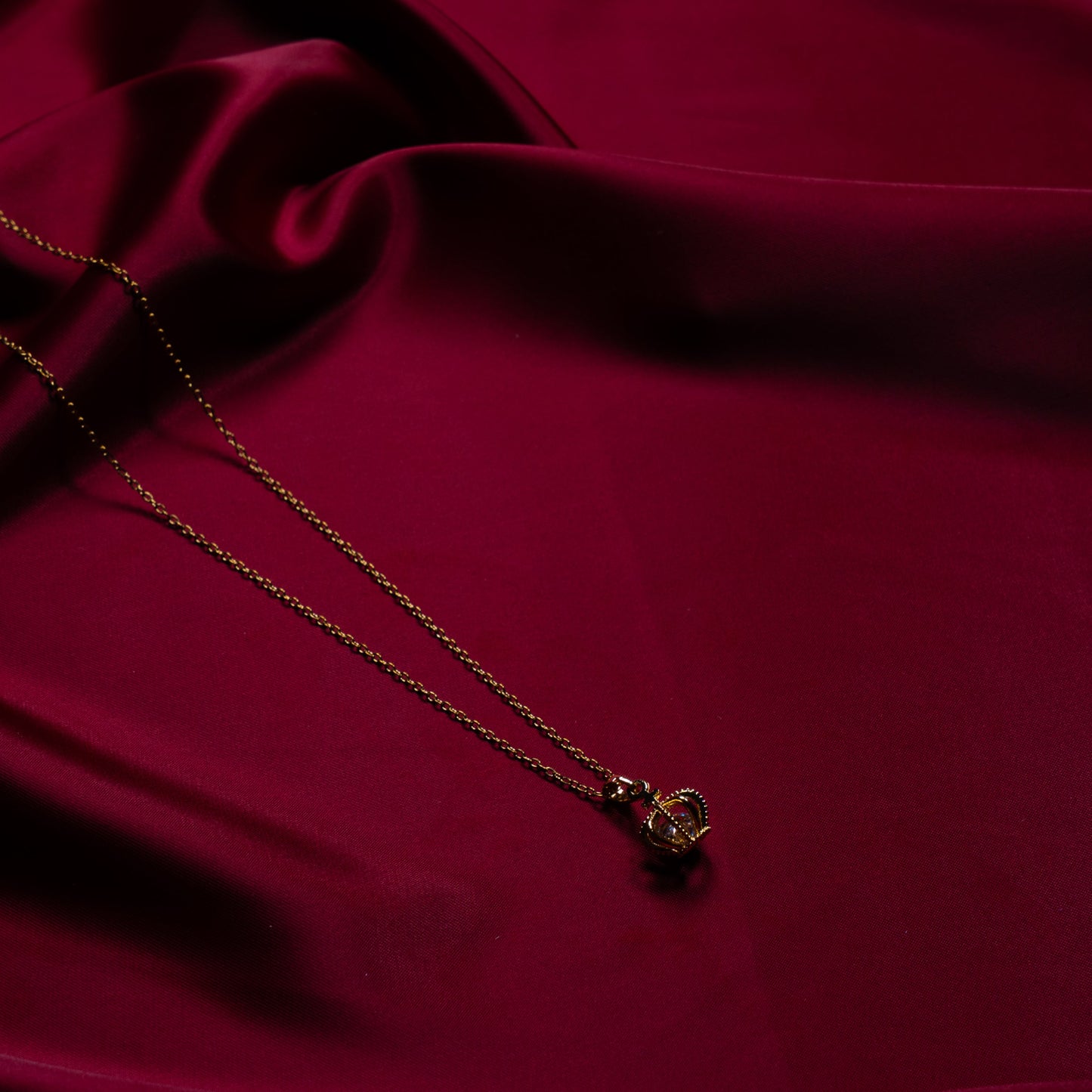 Minimal Tek Taş Detaylı İnce Zincir Kolye