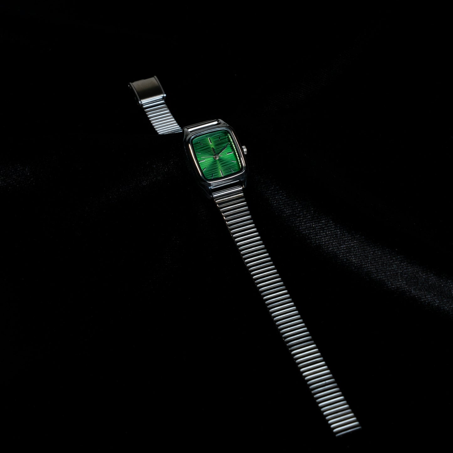 Yeşil Kadran Dikdörtgen Kasa Metal Bilezik Saat