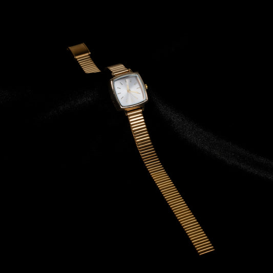 Dikdörtgen Kadranlı, Akordeon Bilezikli Zamansız Saat