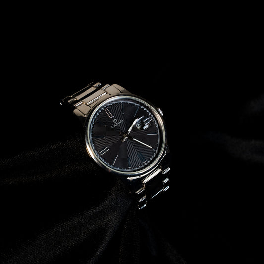 Siyah Dokulu Kadranlı Minimal Erkek Saat