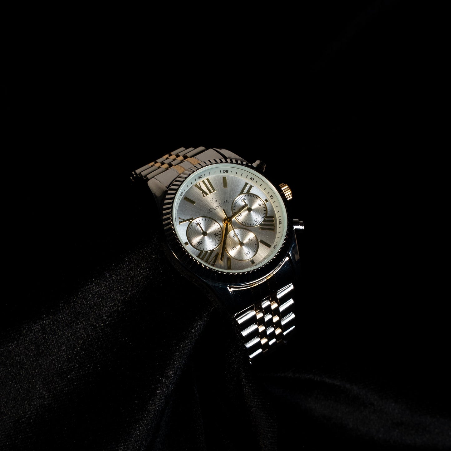 Altın Detaylı Gümüş Kadran Kronograf Erkek Saat