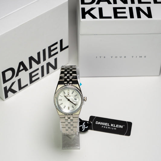 Daniel Klein Orijinal Kadın Kol Saati – Taş Detaylı Silver Kasa & Metal Kordon